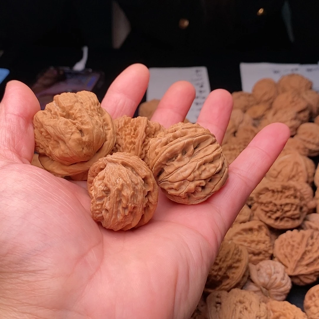 桃核把件C****黑异形核桃尺寸33