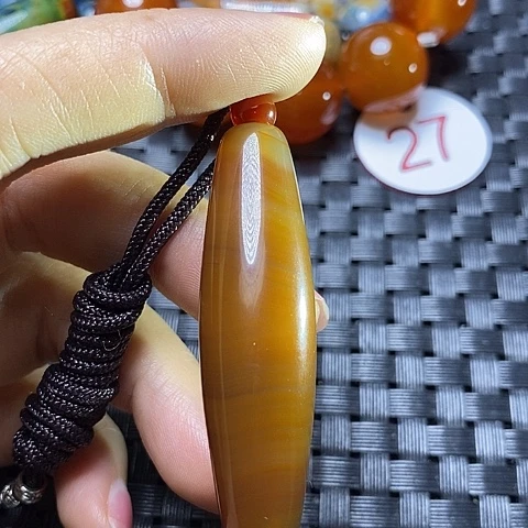 未镶嵌颈饰玛瑙/玉髓孔*收