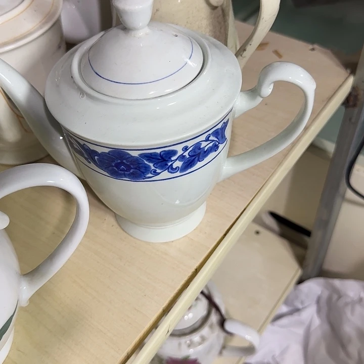 茶盏陶瓷盘子啥都有