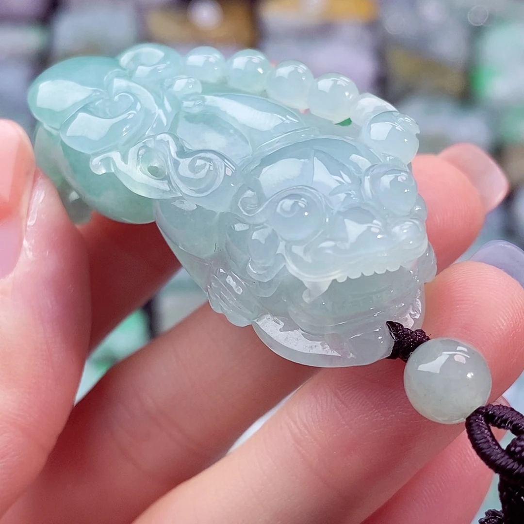 颈饰未镶嵌翡翠天然