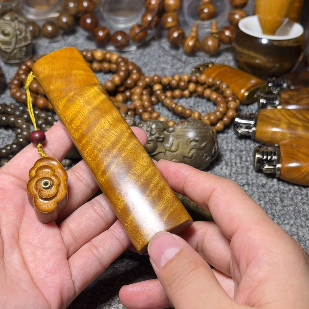 金丝楠香筒花纹香插