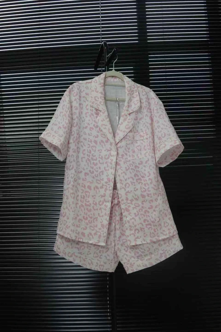 高密度100汉麻印花小粉豹家居服