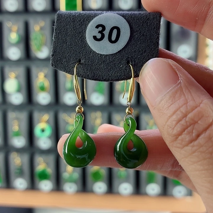 和田玉18K金镶嵌耳饰