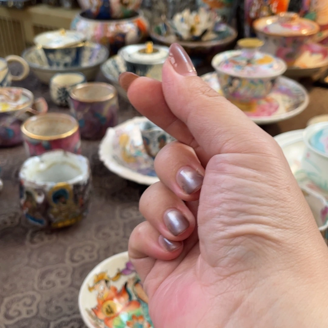 如***懿杯子里面还有好多好多好吃