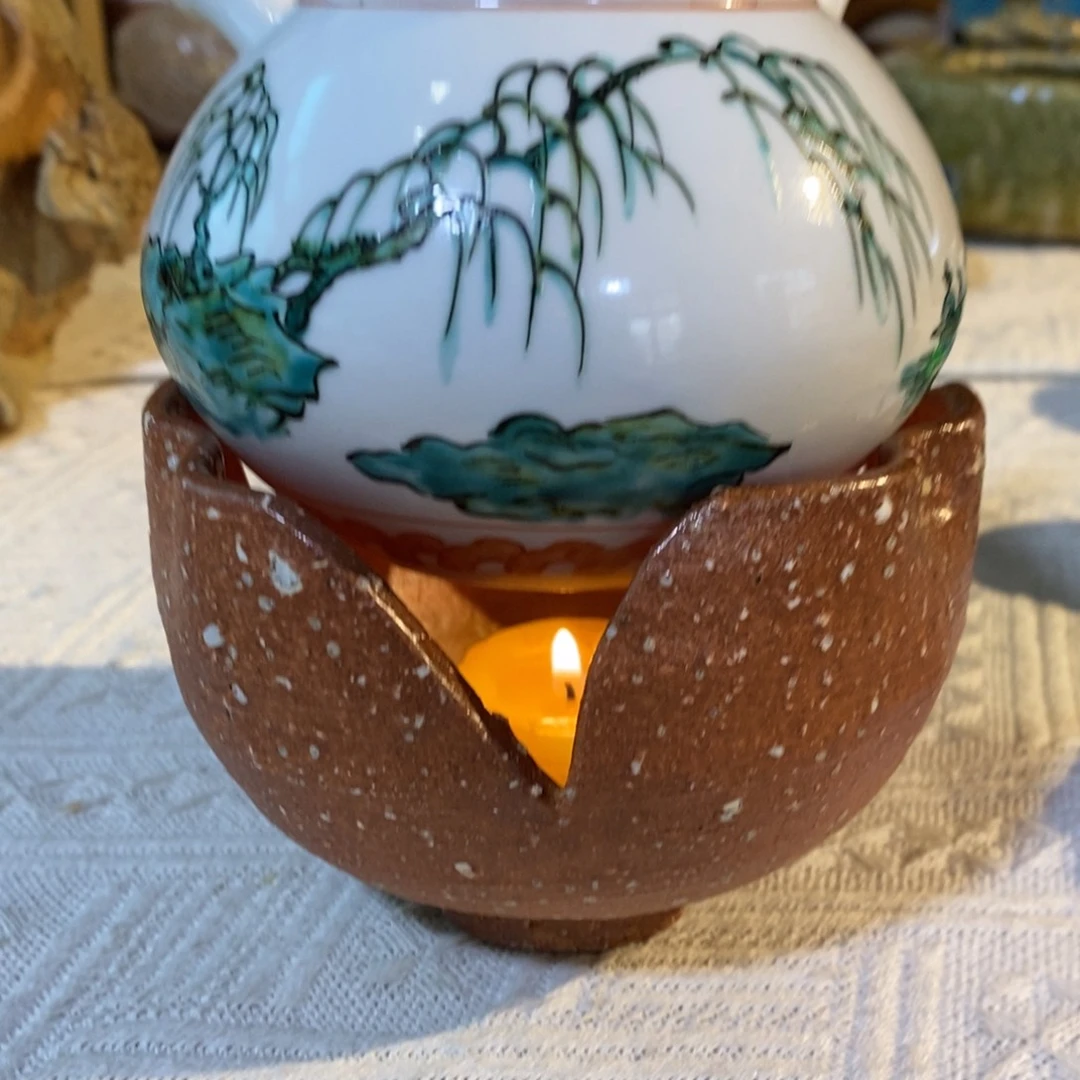 瓷片没有壶和蜡烛。