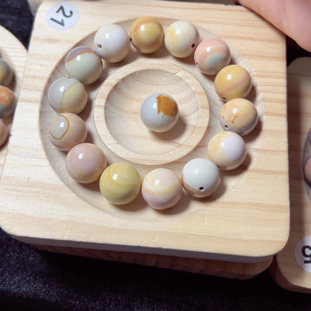 维****石英质玉手链未镶嵌135