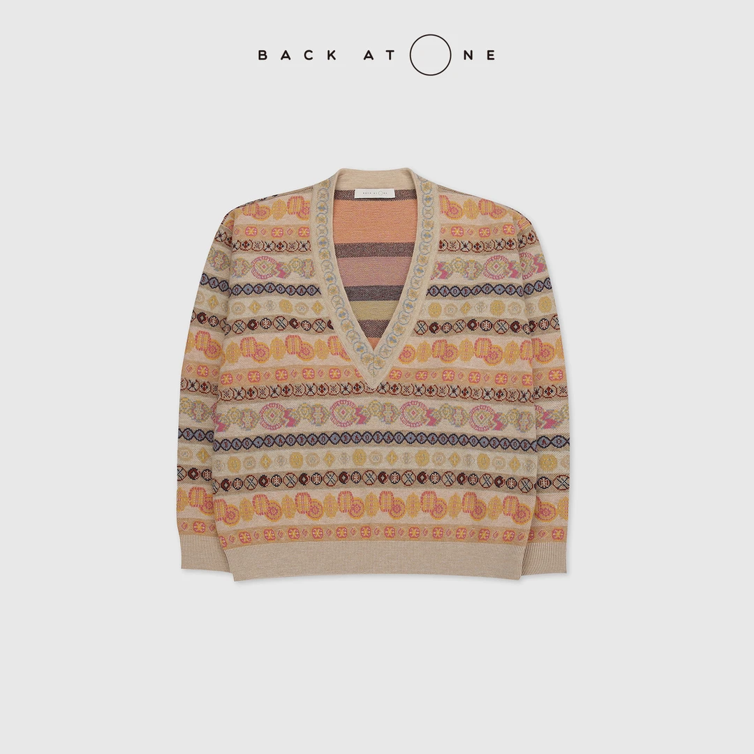 BACKATONE“风信私语”时尚重工多色嵌花深V领套头衫 BFF-1AB161B-K