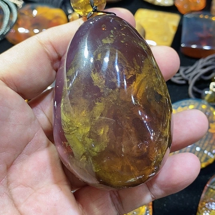 琥珀颈饰未镶嵌一