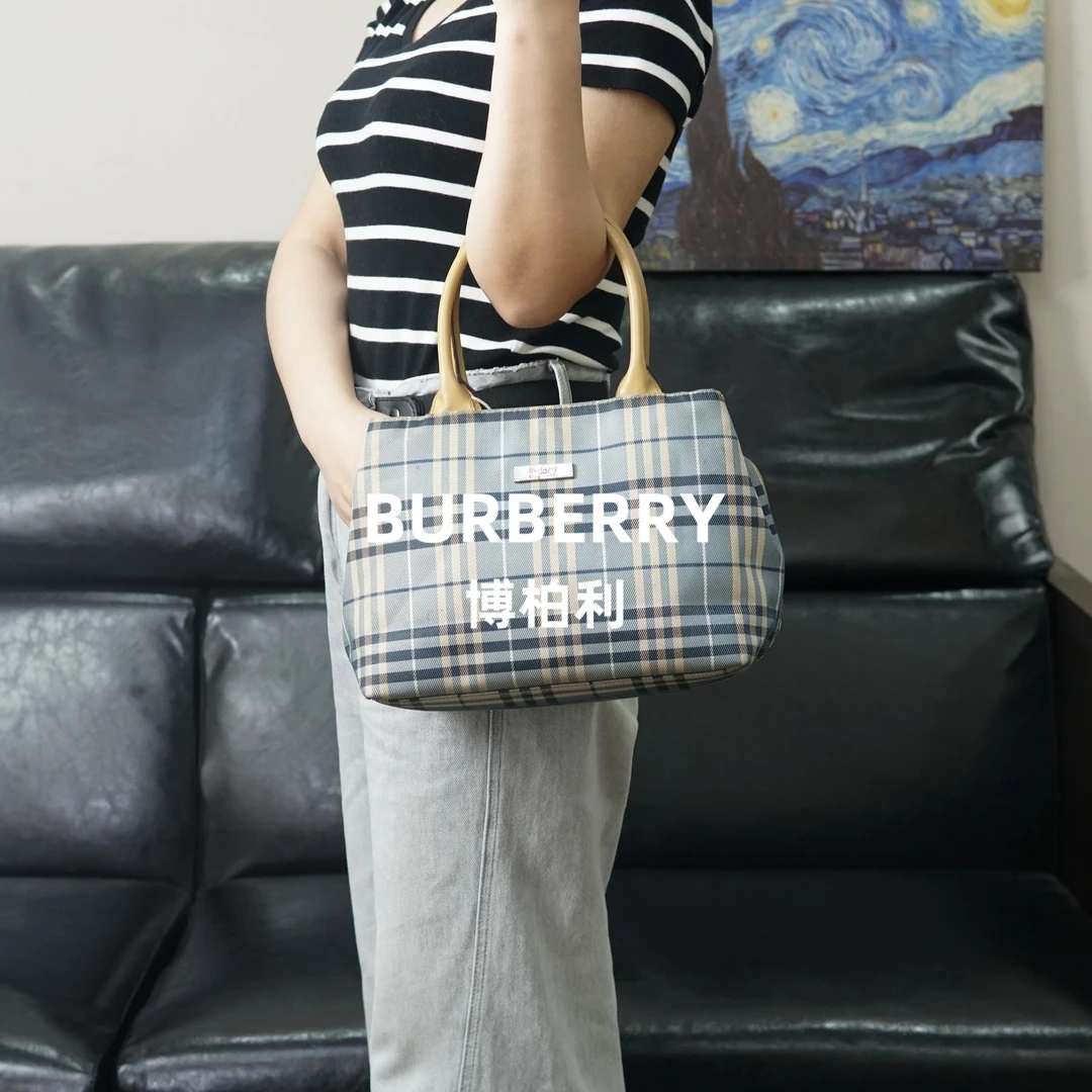 95新 BURBERRY/博柏利 格纹手提包/HD05428015/8015