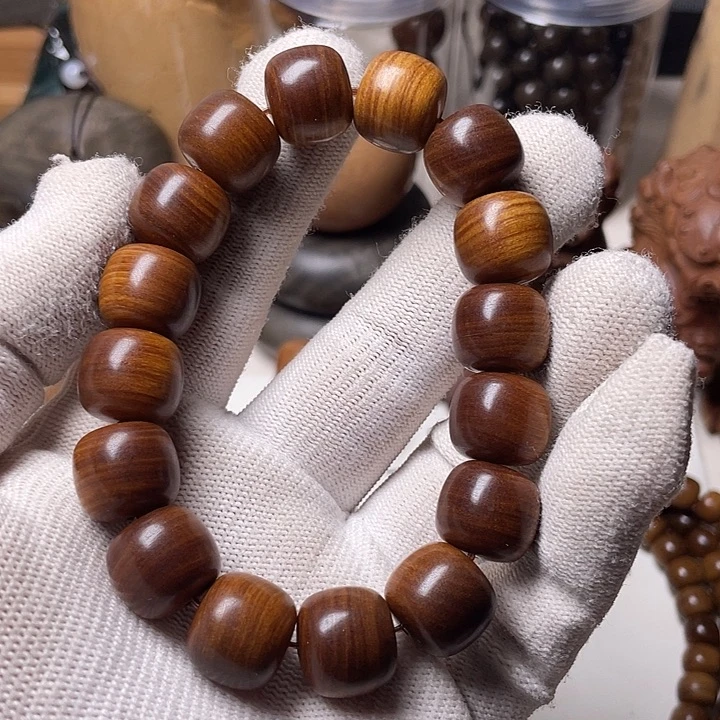 檀香木老山檀香13/14沉水手串