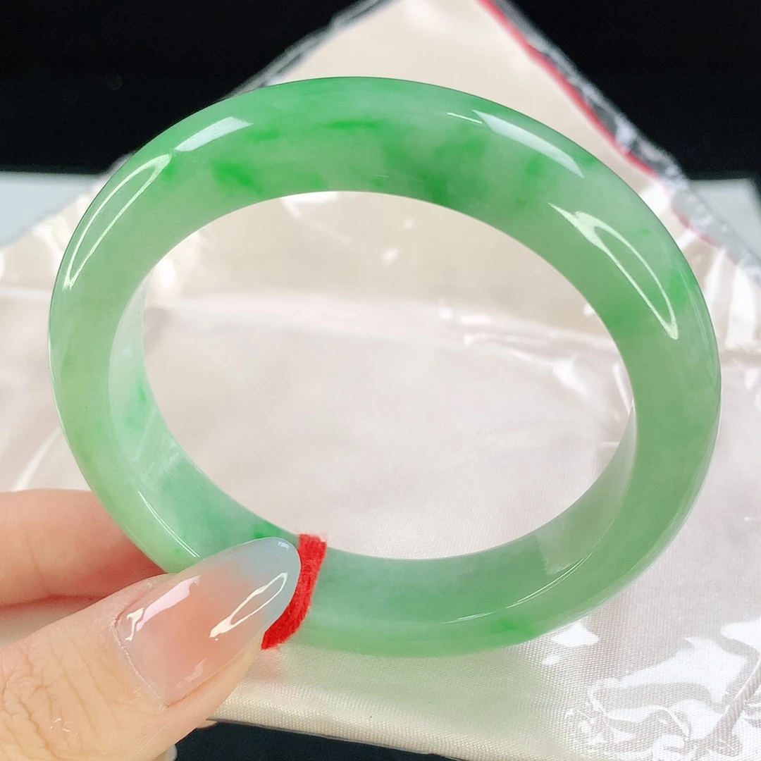 翡翠手镯未镶嵌148