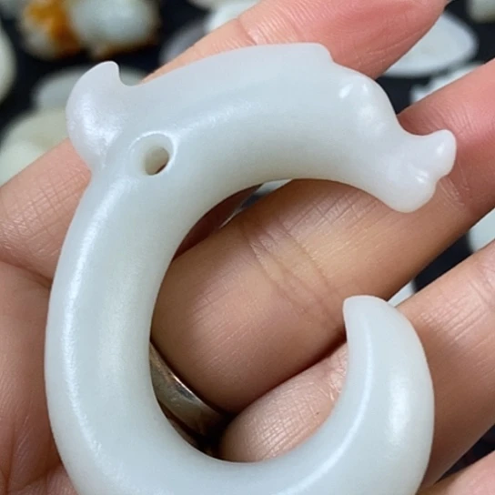 和田玉（糖玉）未镶嵌挂件