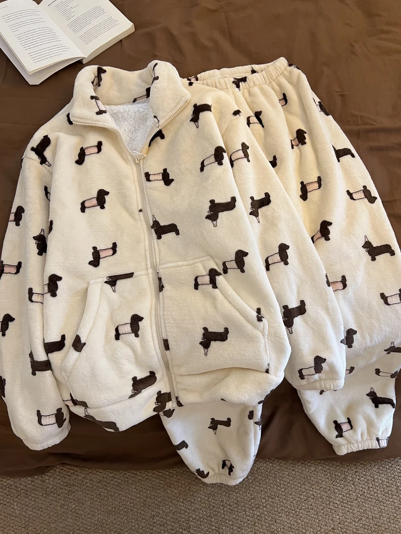 韩版可爱小狗卡通印花珊瑚绒睡衣女冬季加绒加厚家居服套装可外穿