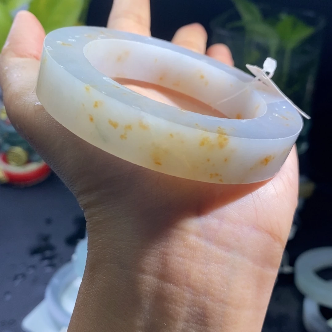 未镶嵌翡翠定制翡翠