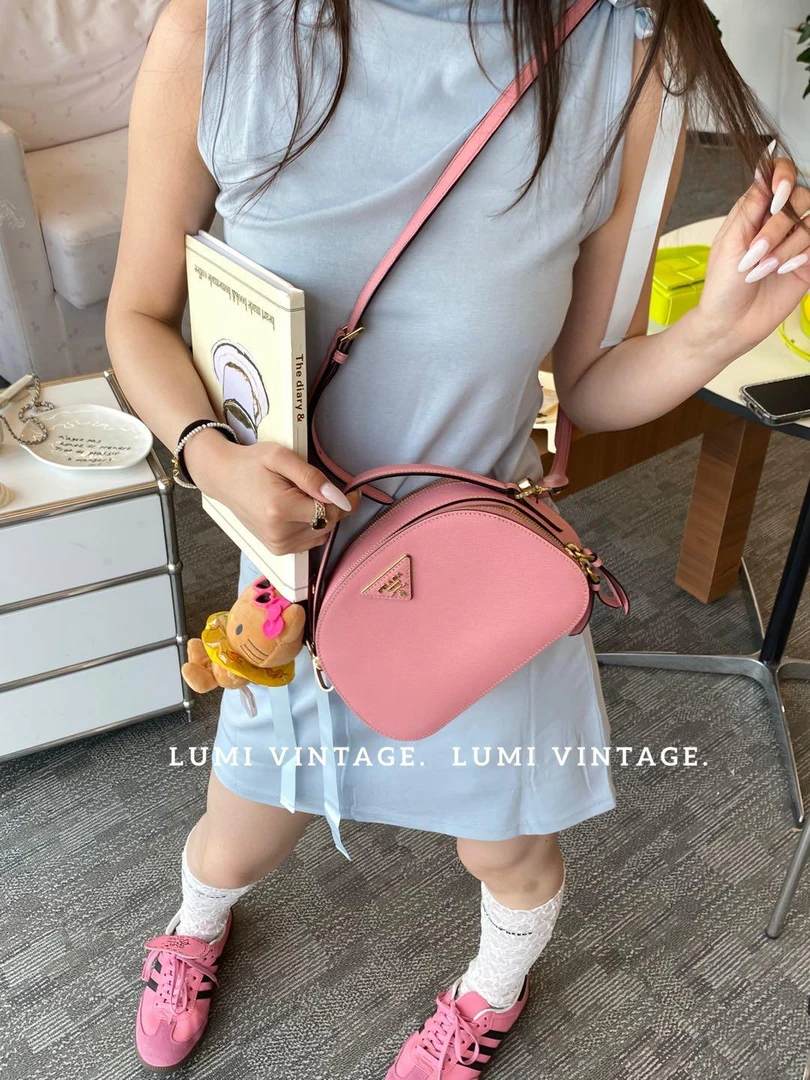 95新 Prada/普拉达 粉色十字纹odette saffiano贝壳 38344414