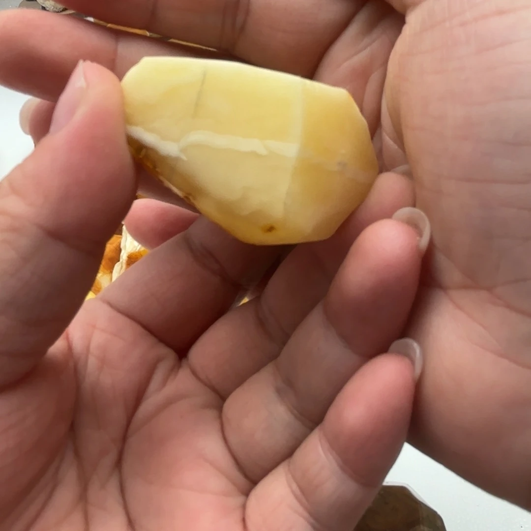 定制琥珀未镶嵌生****吗