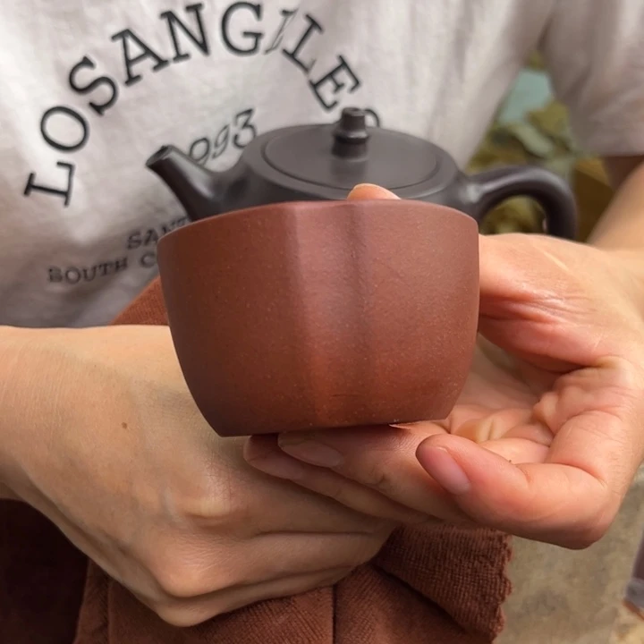茶壶紫砂文**捋宜兴紫砂艺术