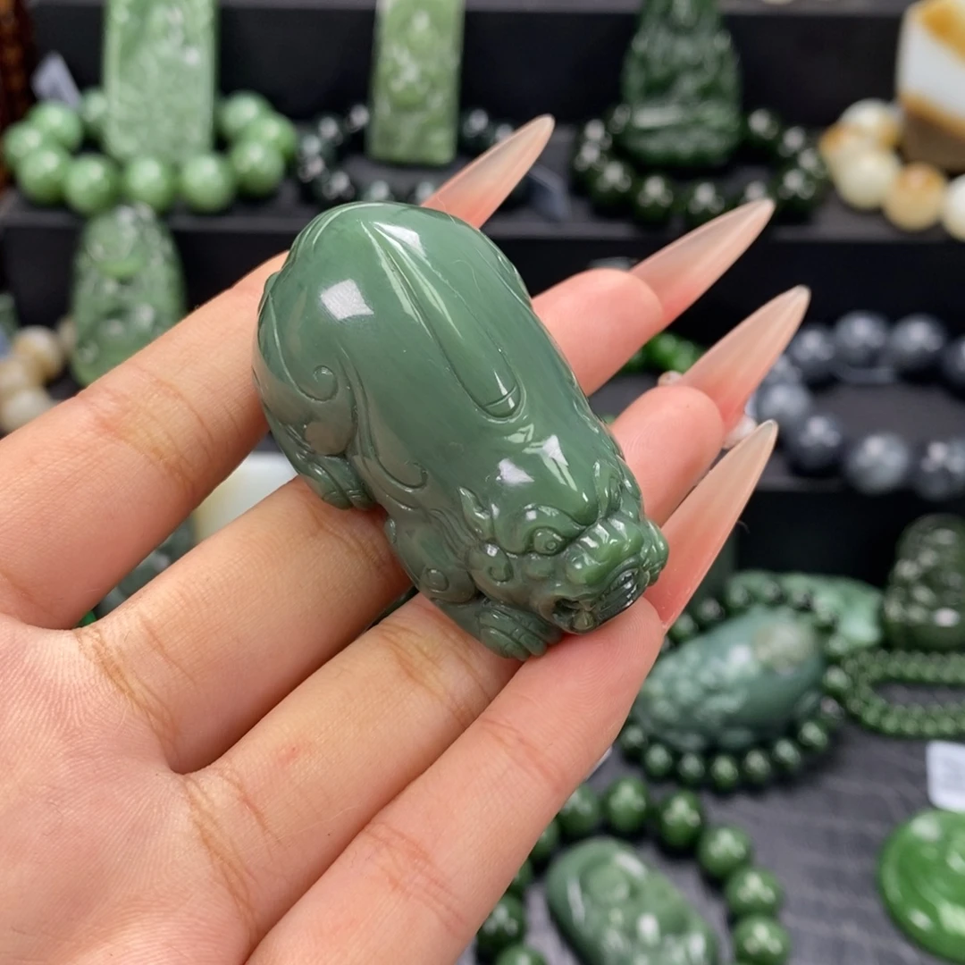 和田玉未镶嵌珠宝奇石