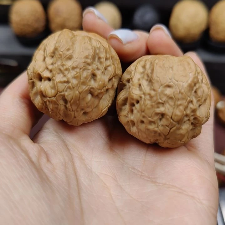 文玩核桃吊坠聚宝蟾41