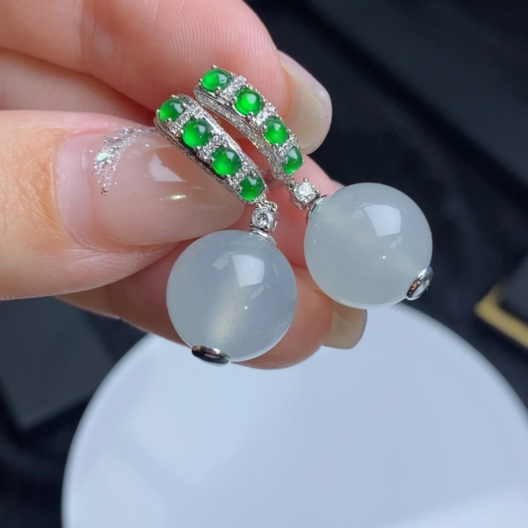 18K金镶嵌翡翠耳饰冰珠珠（卡12.6mm）