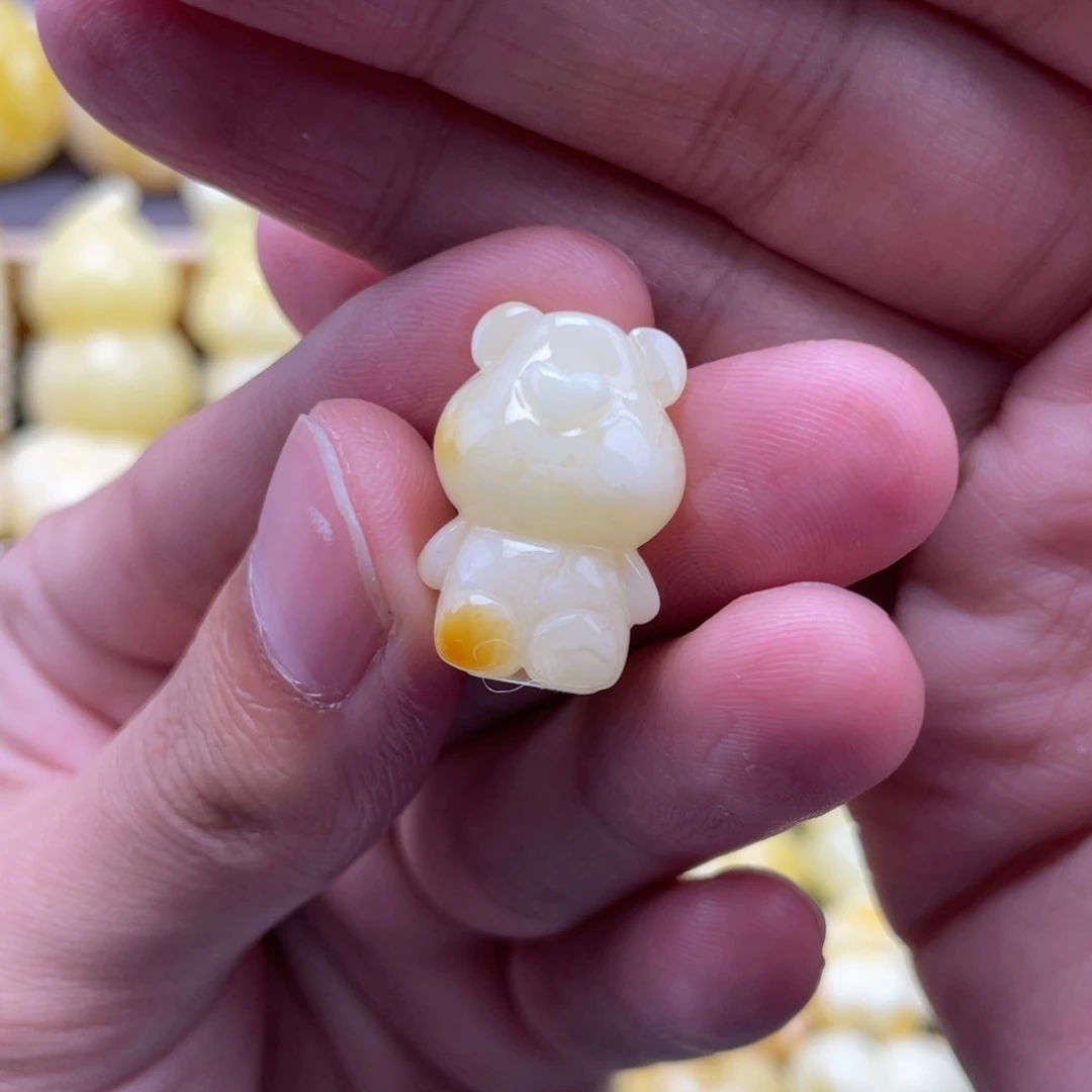 琥珀未镶嵌裸石蜜蜡