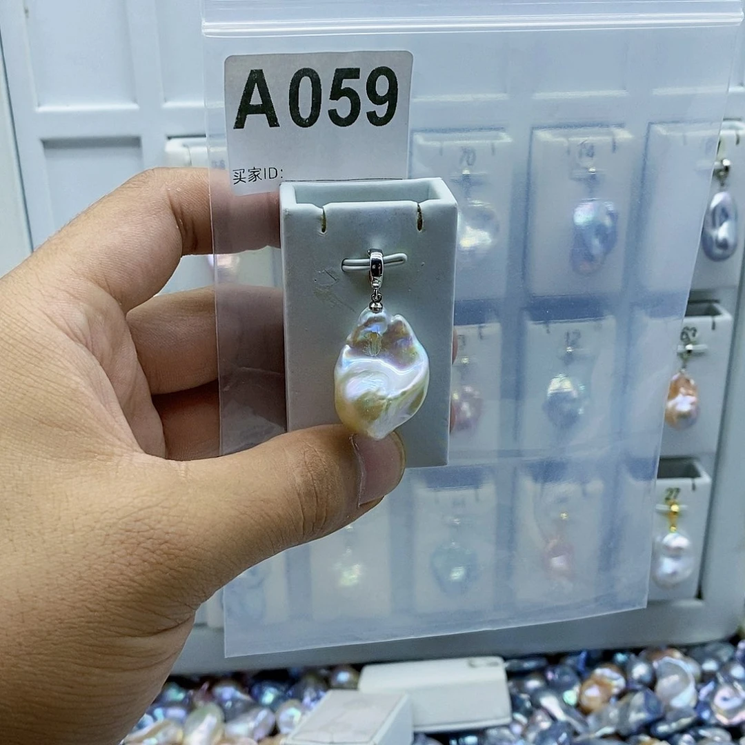 淡水珍珠合金颈饰