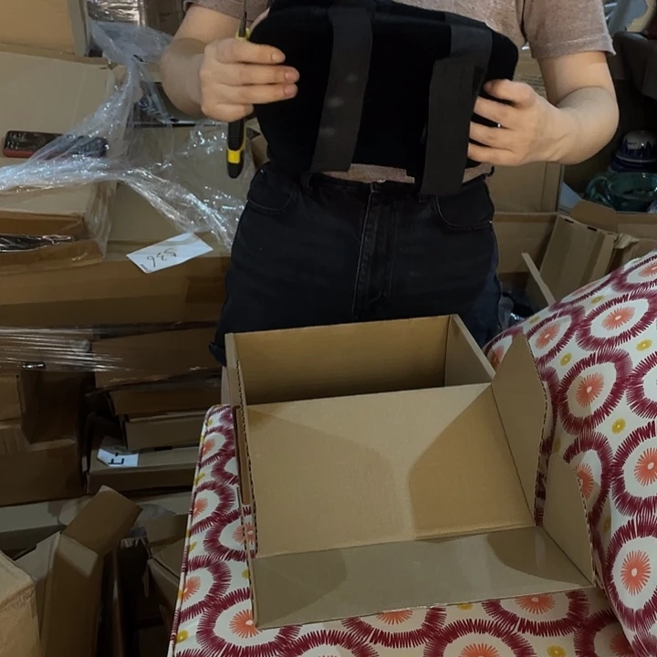 陶瓷花瓶部分（微瑕）一对