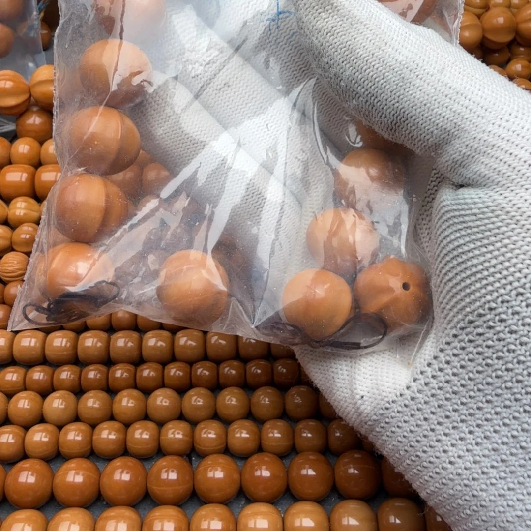 赶***你吊坠猴头核桃大鲨鱼16