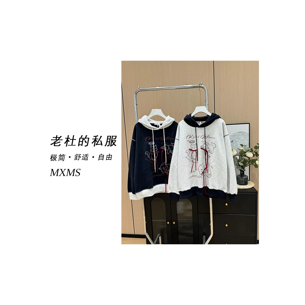 （美熙美树）5377-三只小猫印花红色蝴蝶结连帽拼色长袖衫