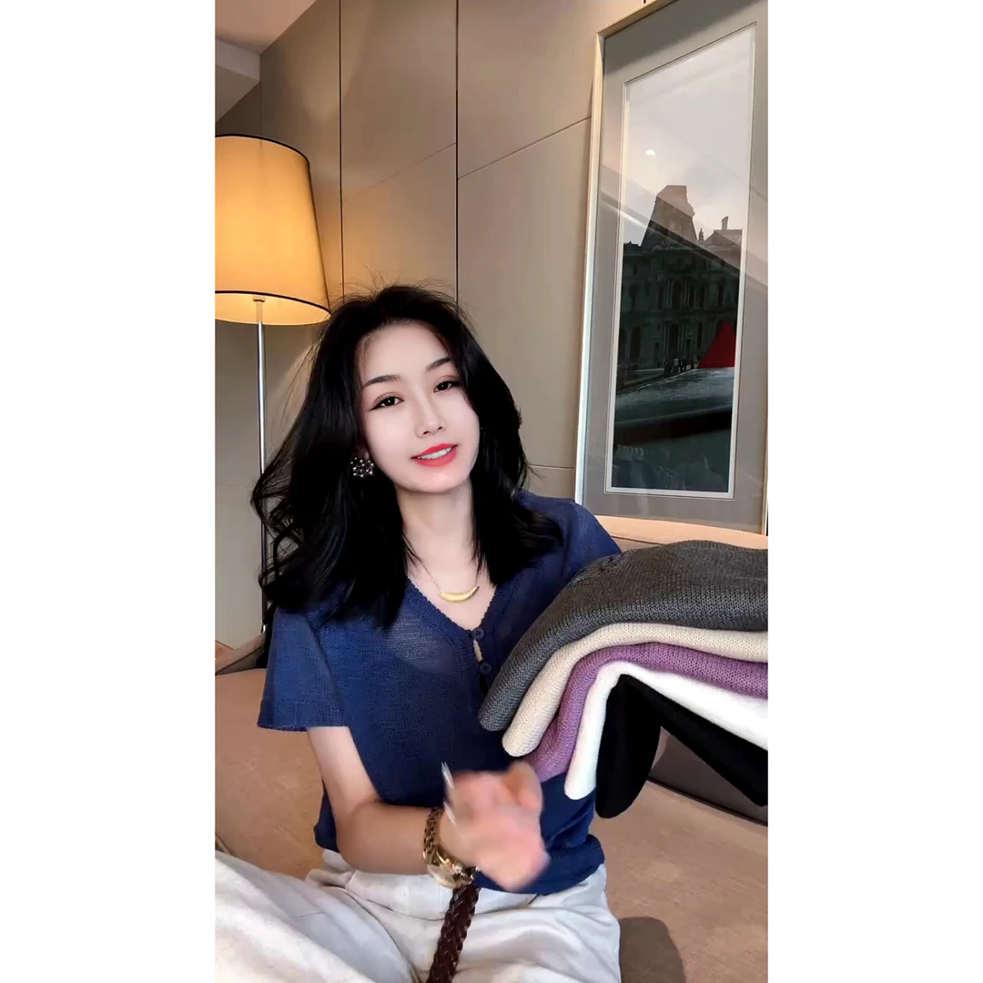 两面穿设计扣薄款半袖针织衫夏季休闲时尚净版慵懒风外穿短袖