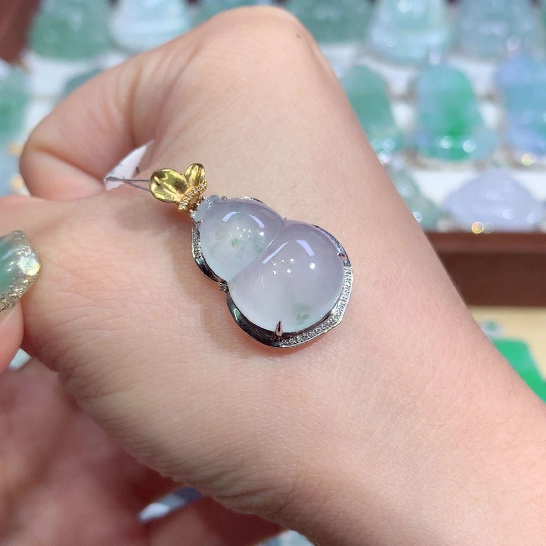 吊坠(不含链)18K金镶嵌翡翠天然缅甸A货翡翠揭阳工葫芦