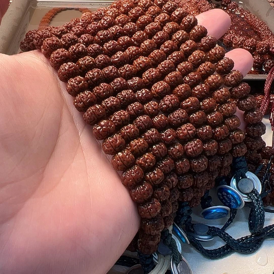 金刚菩提吊坠老树王手持9