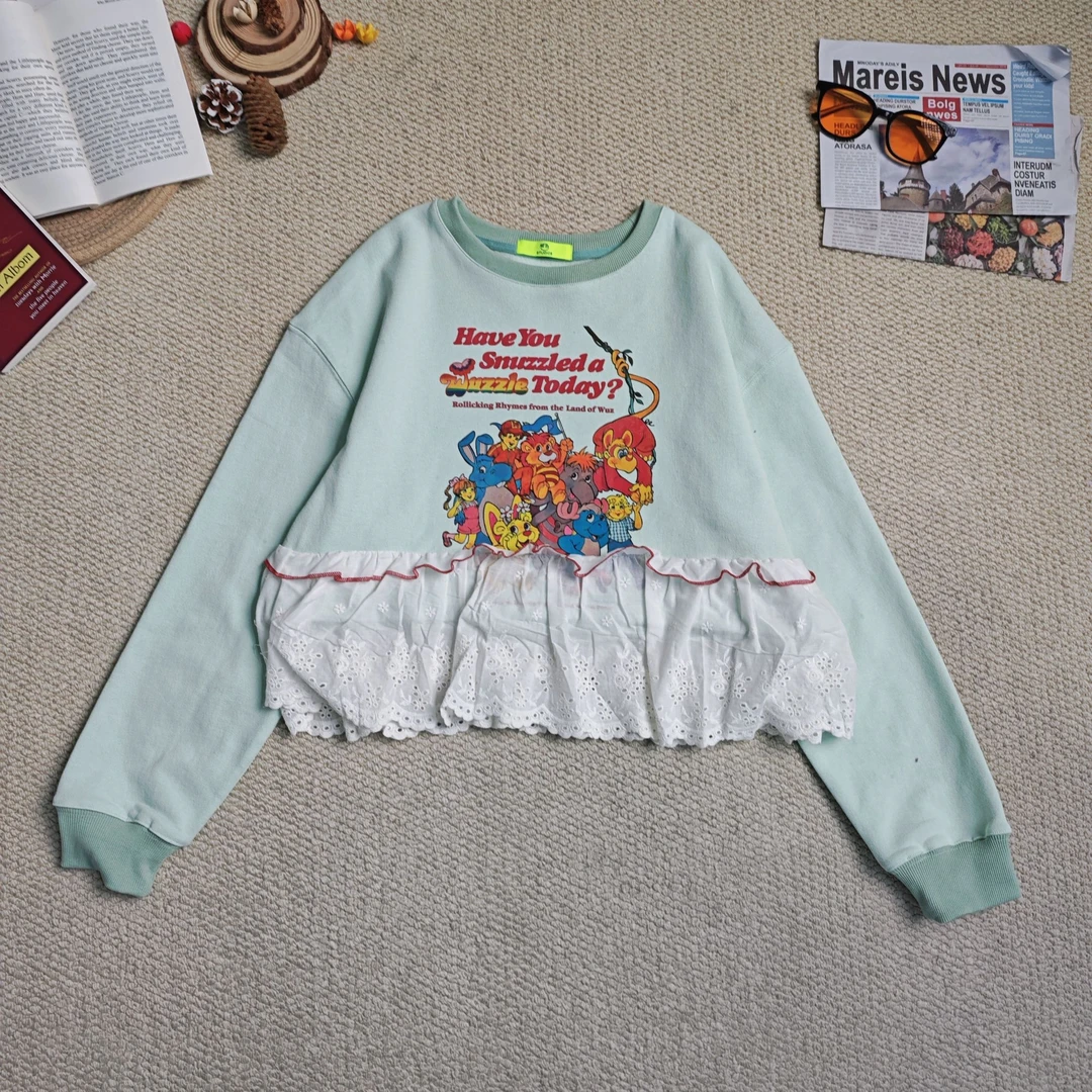 2025年早春新款休闲卡通印花条纹拼蕾丝加厚卫衣9214