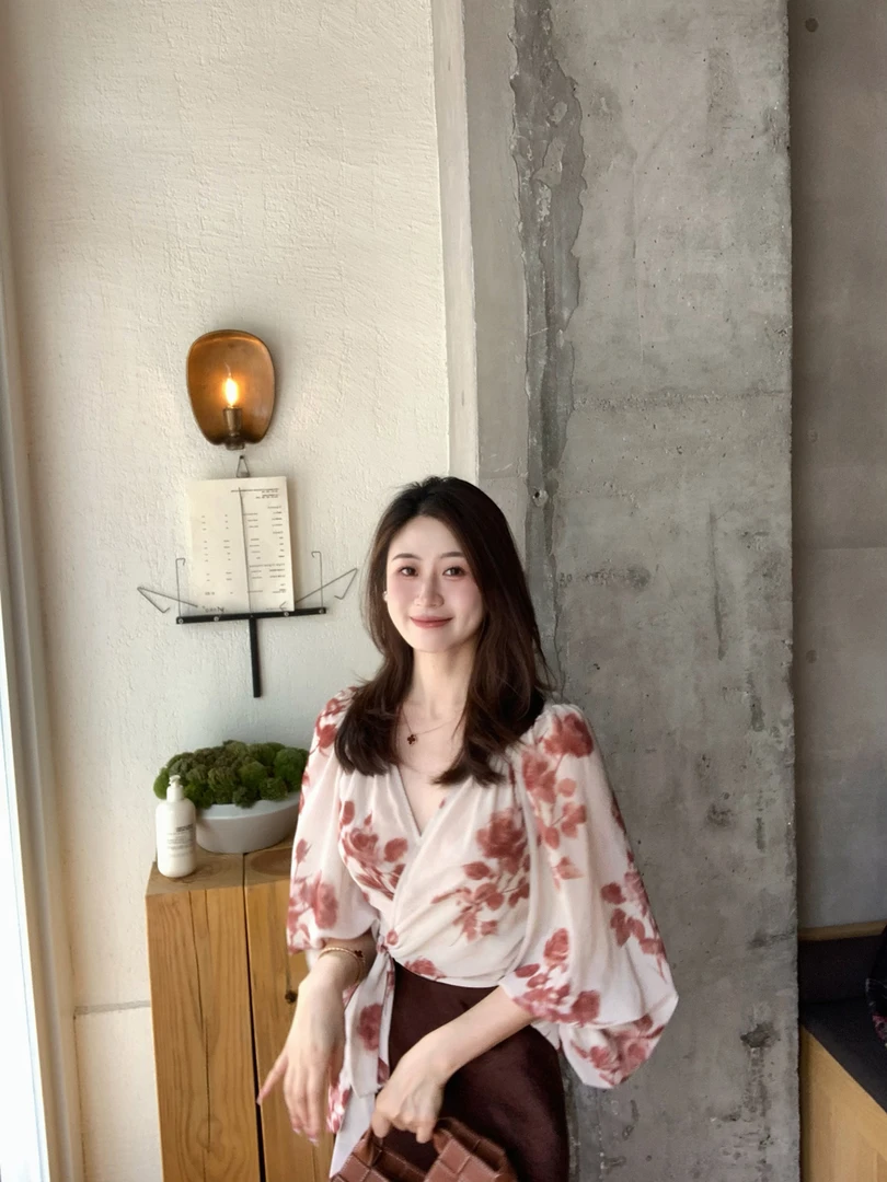 2025秋季设计感小众水墨晕染绑带上衣独特别致优雅气质长袖雪纺衫
