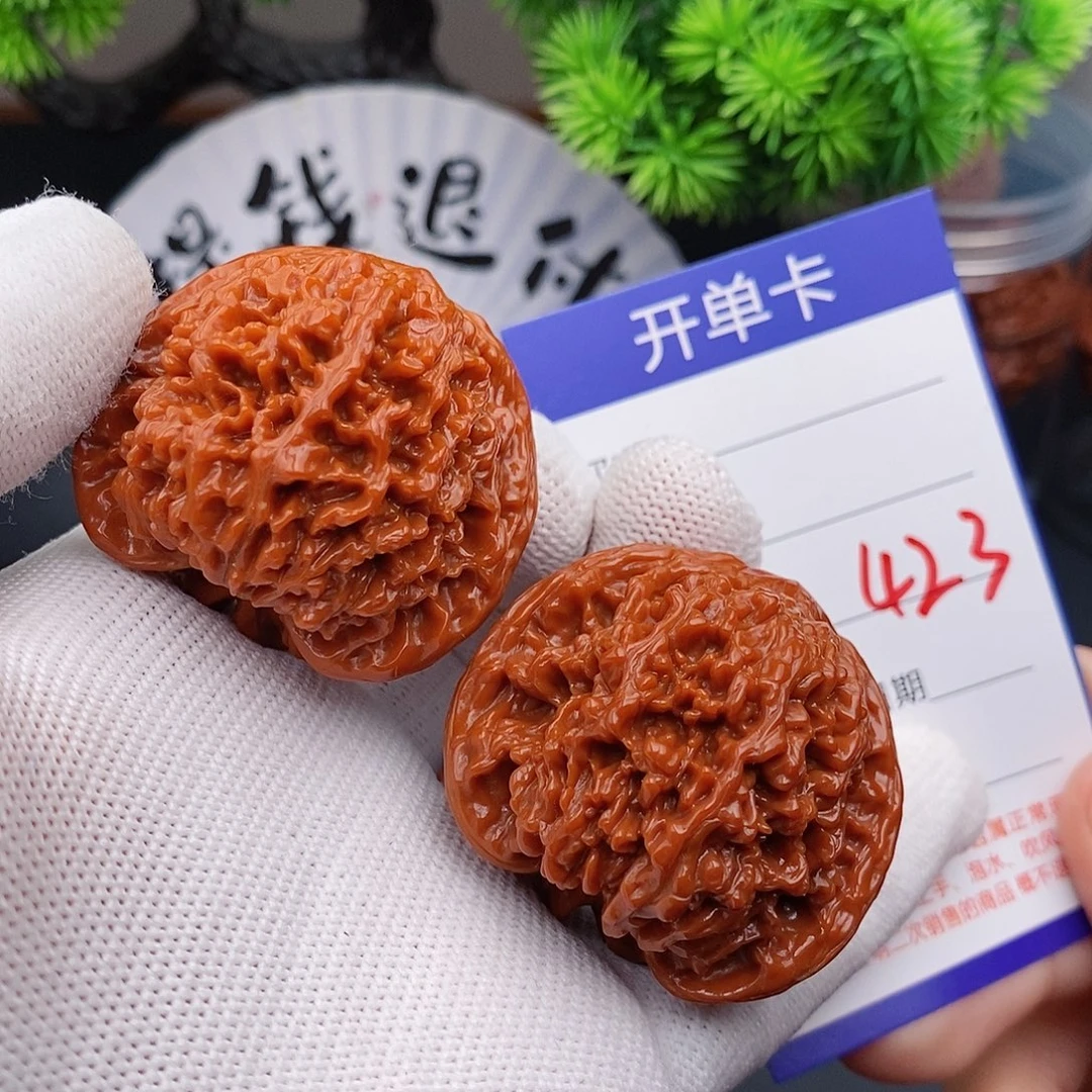 文玩核桃把件42百花山423