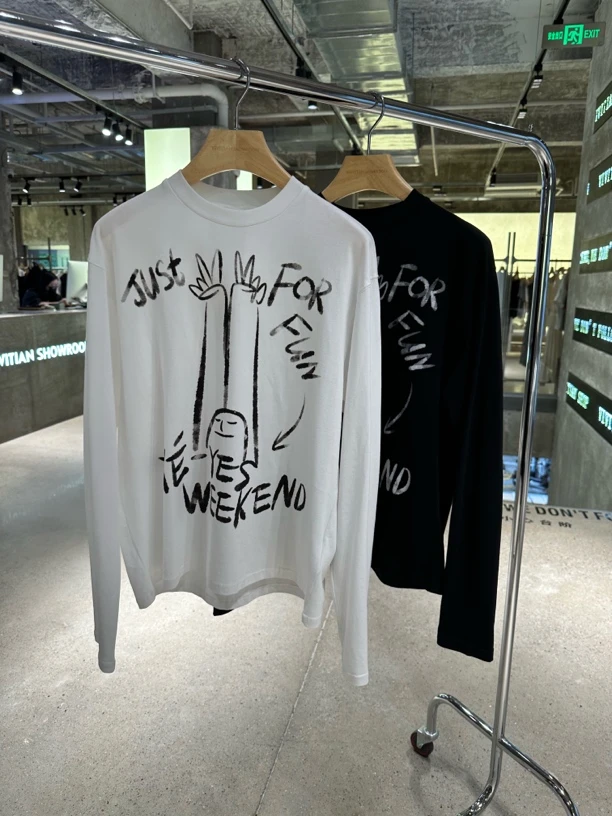 Ye-yes秋季新款周末愉快T恤