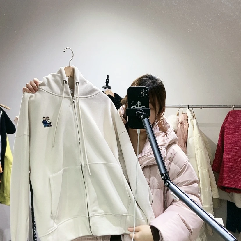 【闪购商品】杏色外套