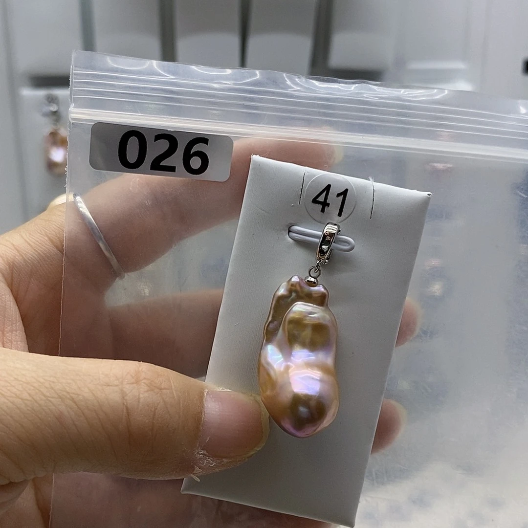合金耳饰淡水珍珠