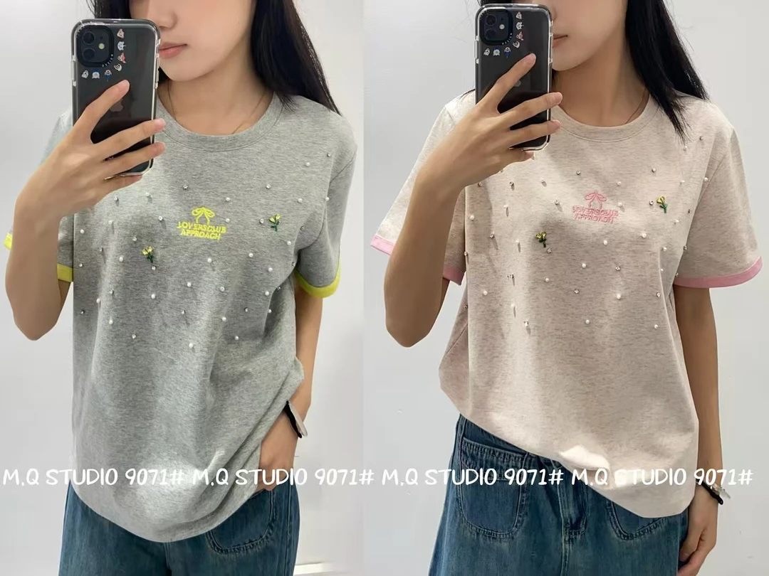 「可沐女装」夏款上新，时尚，百搭，手工钉珠，拼色短袖9071