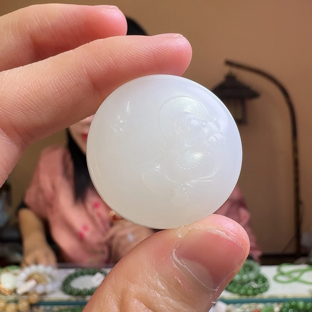 和田玉18K金镶嵌颈饰