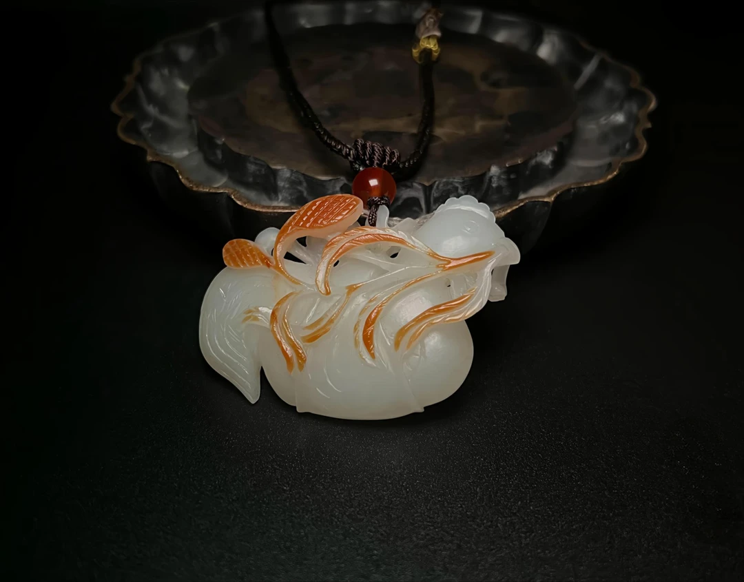 和田精工圆雕玉鸡
