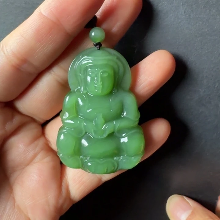 颈饰未镶嵌和田玉（碧玉）
