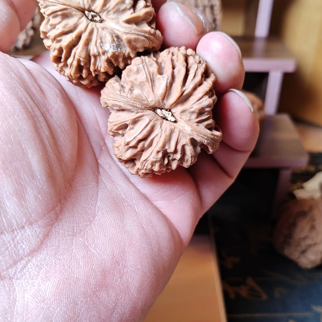 把件文玩核桃南疆石文玩核桃