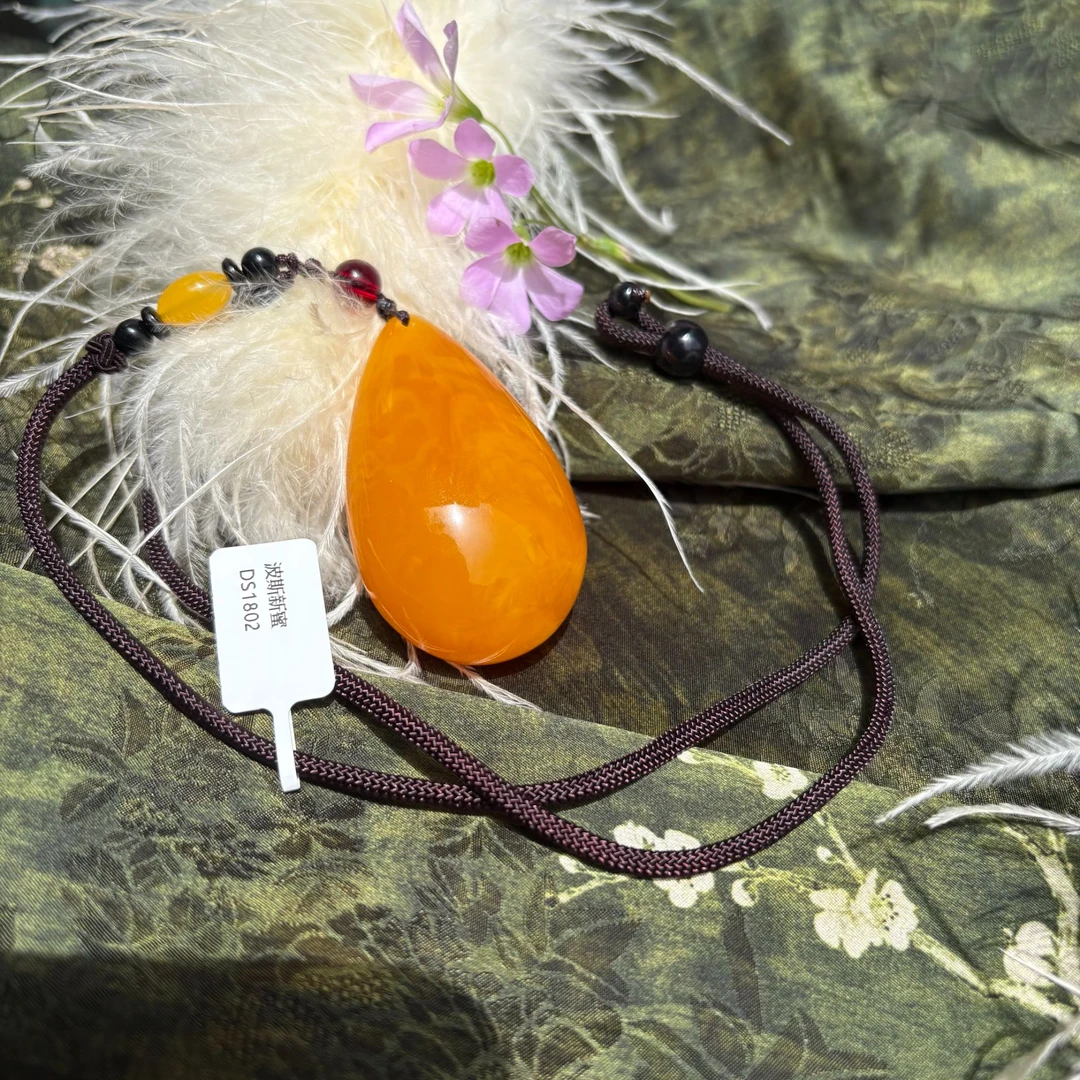 DS1802波斯新蜜  编绳款水滴项链
