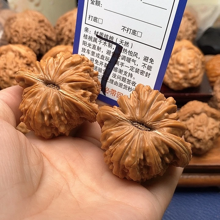 桃核吊坠四座楼狮子头47