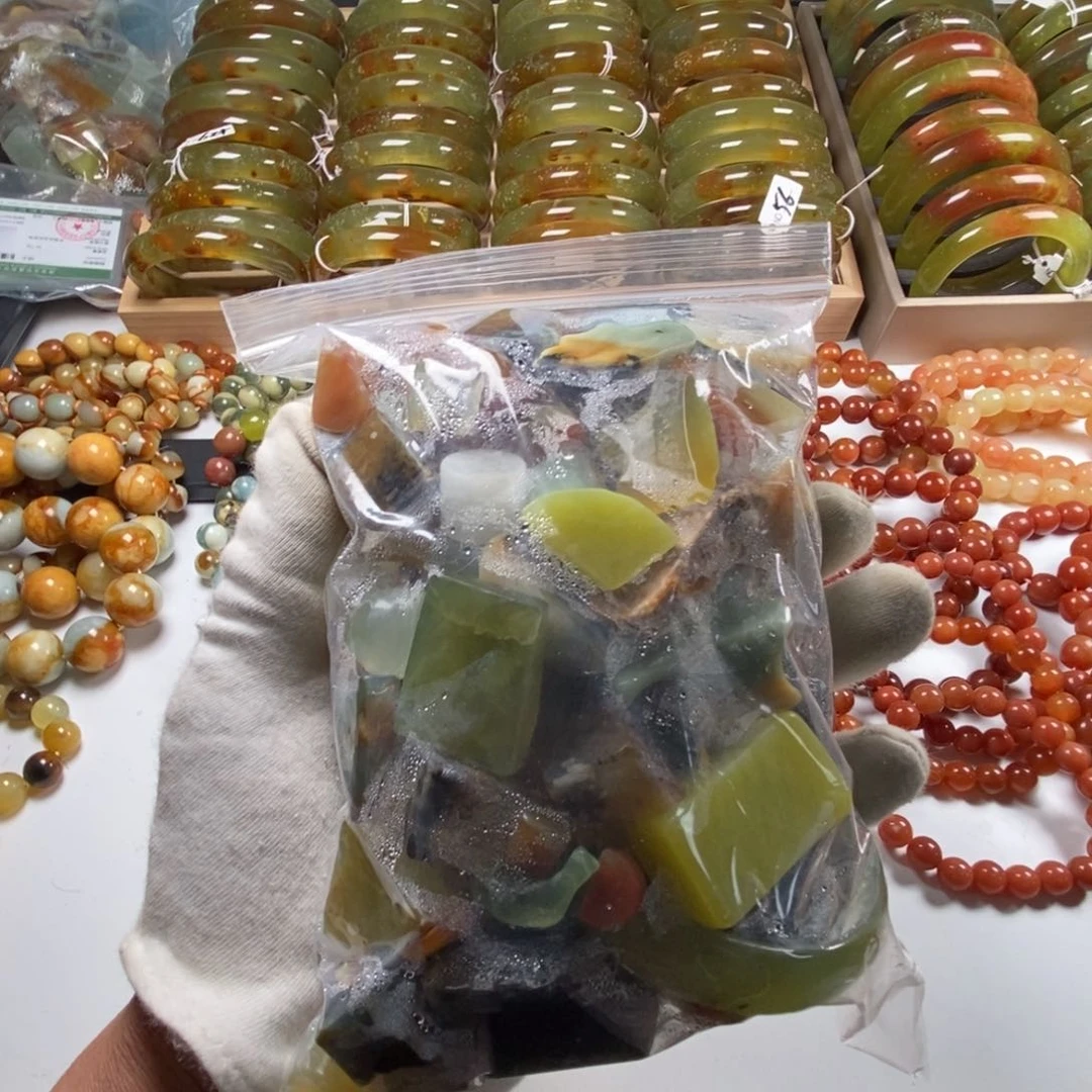 未镶嵌蛇纹石玉手链鱼缸石岫玉花