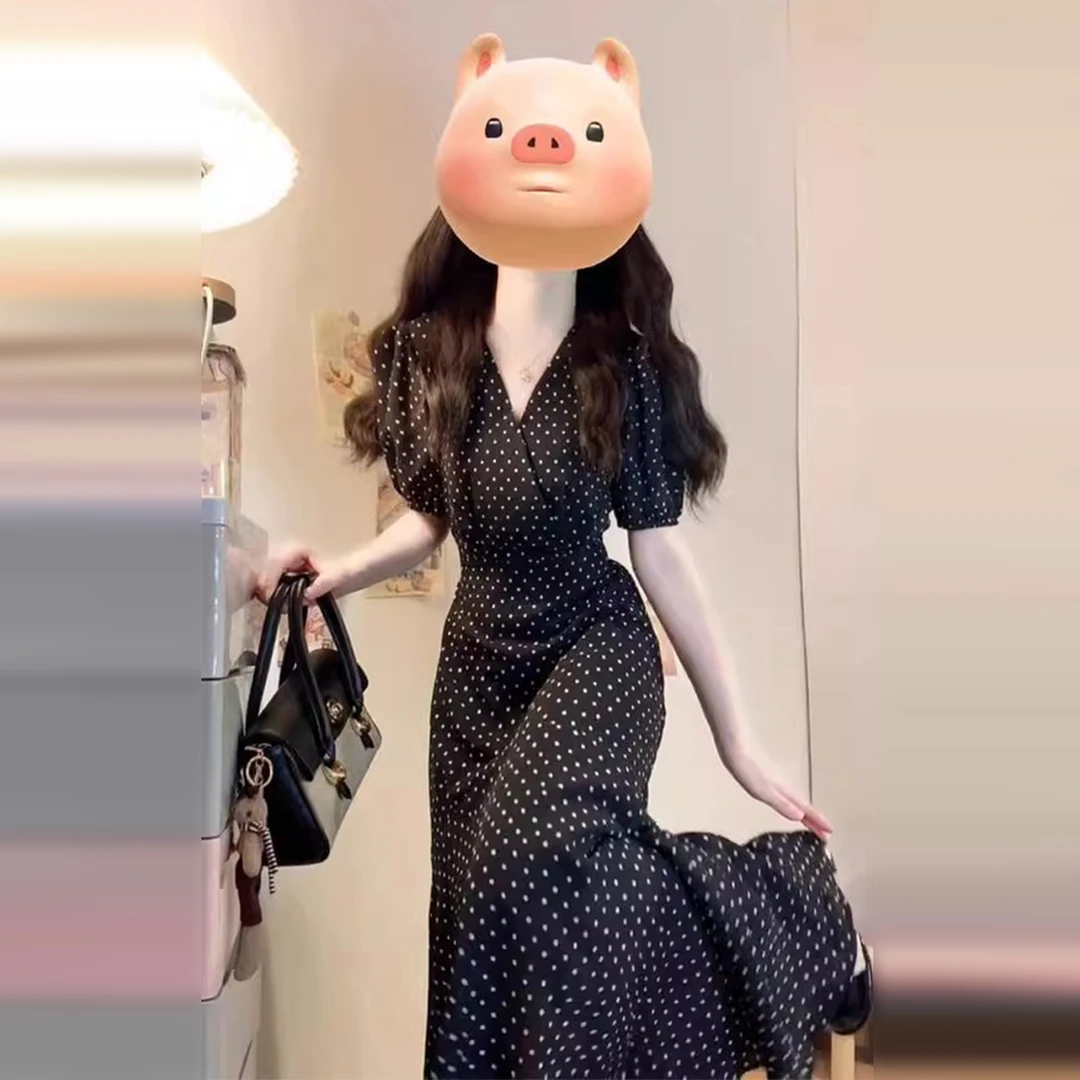 小个子黑色波点连衣裙子女夏季2025法式气质v领长裙4833