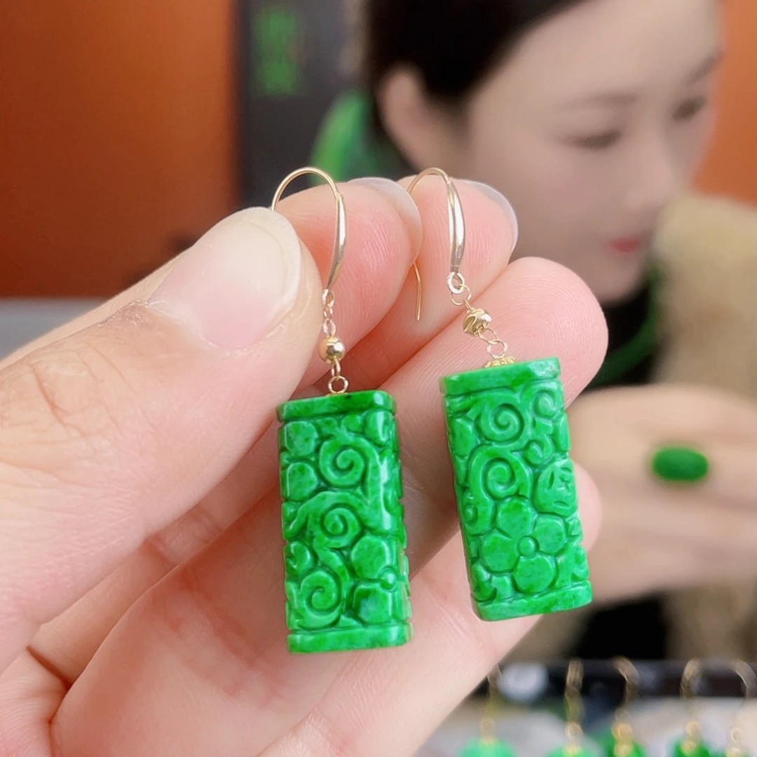 翡翠18K金镶嵌耳饰