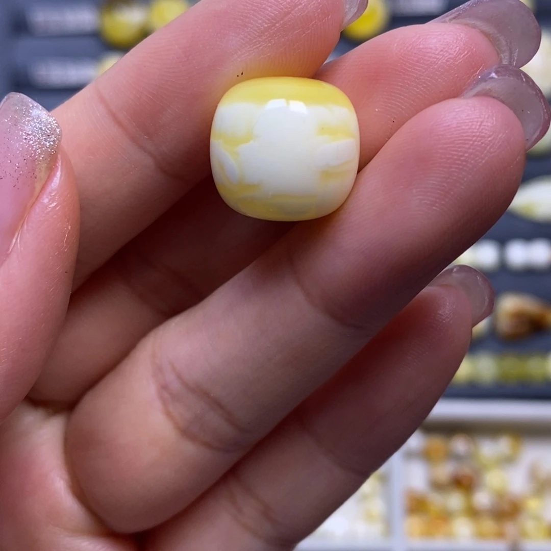 蜜蜡未镶嵌珠宝奇石瓷白橘金溶洞妖花聚宝盆老型14.5*13.7mm