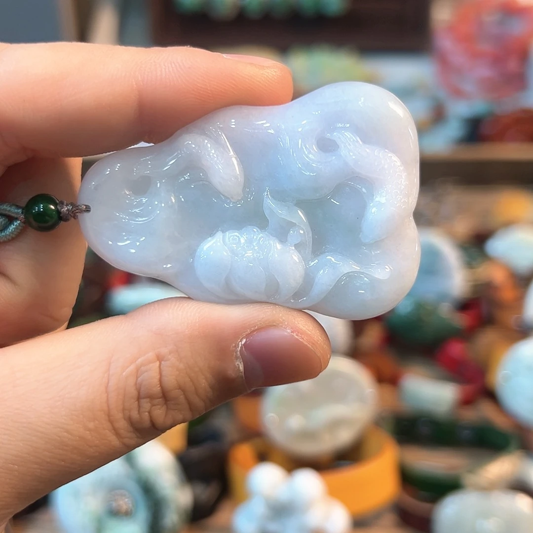 翡翠颈饰未镶嵌吊坠